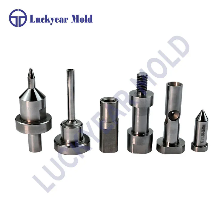 ما هي العوامل التي تحدد دقة التصنيع باستخدام الحاسب الآلي؟